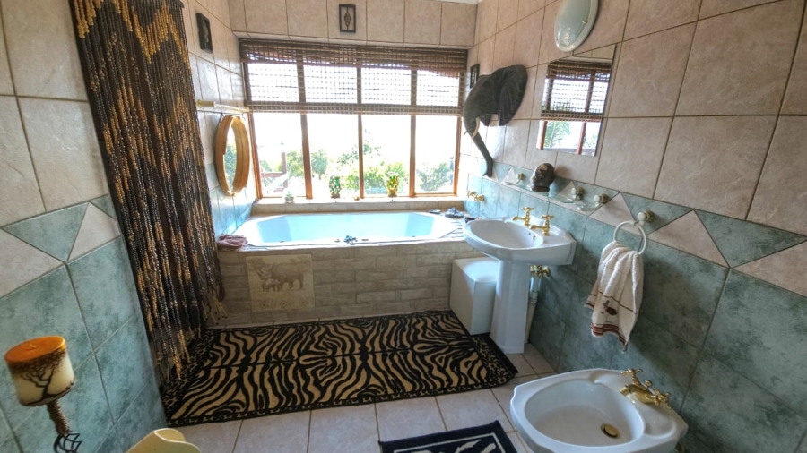 3 Bedroom Property for Sale in Kosmos North West